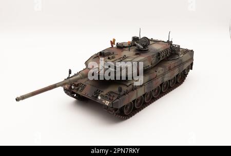 Tedesco Leopard 2A6 Battle Tank principale modello in scala 1:1 35 Foto Stock