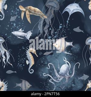 Undersea senza cuciture modello con animali subacquei e pesci su sfondo nero scuro blu. Illustrazione ad acquerello disegnata a mano con tartaruga, cavalluccio marino e polpo per carta da imballaggio o disegno tessile. Foto Stock