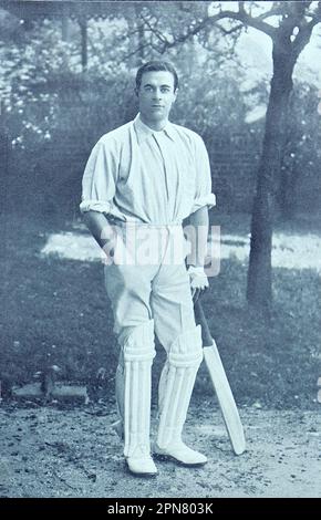 W. Bardsley, cricketer australiano, da una foto scattata da T. Bolland. Warren Bardsley è stato un cricketer australiano della prova della partita e la squadra australiana ha toured l'Inghilterra in 1909, quando ha fatto il suo debutto della prova. Bolland era un fotografo di Londra che ha scattato molte foto di cricketers australiani nella prima metà del ventesimo secolo. Da un anno legato: L'anno meraviglioso, 1909. Un resoconto illustrato dei risultati e degli eventi degni di nota del Daily News, Londra e Manchester, pubblicato da Headley Brothers, 1909. Foto Stock