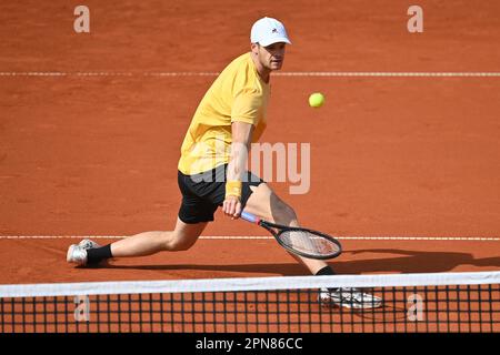 Monaco. 17th Apr, 2023. Yannick HANFMANN (GER), azione, azione singola, immagine singola, ritaglio, foto a tutto corpo, figura intera. Tennis BMW Open 2023 il 17 aprile 2023 a Monaco di Baviera. ? Credit: dpa/Alamy Live News Foto Stock