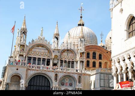 Vista parziale all'aperto di St San Marco, Venezia, città metropolitana di Venezia, regione Veneto, Italia, Europa Foto Stock