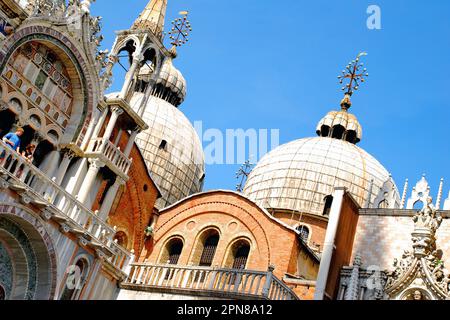 Vista parziale all'aperto di St San Marco, Venezia, città metropolitana di Venezia, regione Veneto, Italia, Europa Foto Stock