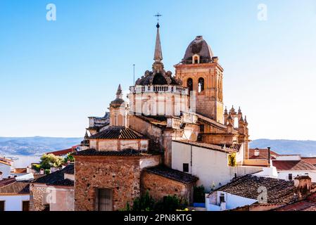 Chiesa di Santa María de la Encarnación, vista dall'abside. Jerez de los Caballeros, Badajoz, Estremadura, Spagna, Europa Foto Stock