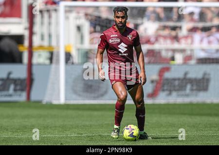 Torino, Italia. 16th Apr, 2023. Olimpic Stadium Grande Torino, 16.04.23 Koffi Djidji (26 Torino FC) durante la Serie A Match Torino FC contro US Salernitana all'Olimpic Stadium Grande Torino di Torino, Italia Soccer (Cristiano Mazzi/SPP) Credit: SPP Sport Press Photo. /Alamy Live News Foto Stock