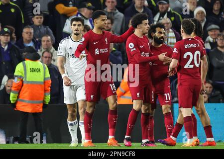 Cody Gakpo #18 di Liverpool celebra il suo obiettivo di renderlo 0-1 durante la partita della Premier League Leeds United vs Liverpool a Elland Road, Leeds, Regno Unito, 17th aprile 2023 (Foto di Mark Cosgrove/News Images) in, il 4/17/2023. (Foto di Mark Cosgrove/News Images/Sipa USA) Credit: Sipa USA/Alamy Live News Foto Stock