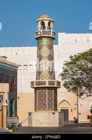 Minareto della Moschea di Katara, Villaggio Culturale di Katara, Doha, Qatar Foto Stock