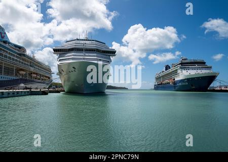 Navi da crociera a St Jo Foto Stock