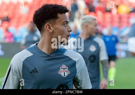 Toronto, ON, Canada - Aprile 15: Brandon Servania #23 centrocampista del Toronto FC prima del 2023° MLS Regular Season match tra il Toronto FC (Canada) Foto Stock