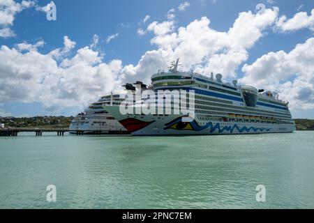 Navi da crociera a St Jo Foto Stock