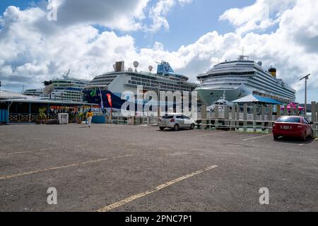 Navi da crociera a St Jo Foto Stock
