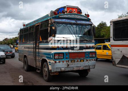 Damasco, Siria - maggio, 2023: Vecchio autobus a Damasco, Siria Foto Stock