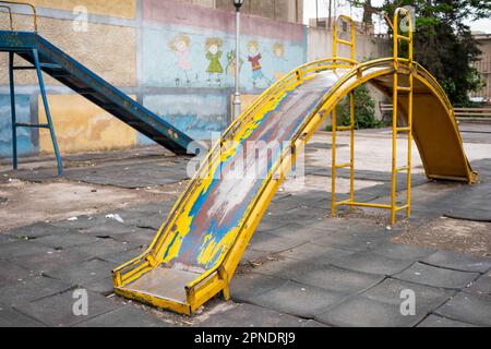 Scorrere giù su vecchio parco giochi, Damasco, Siria , Foto Stock