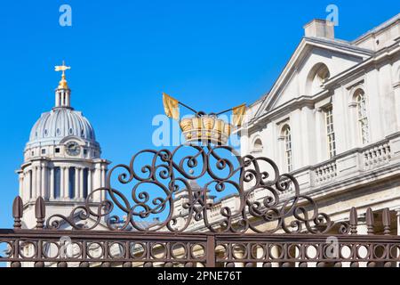 Un dettaglio del cancello della Greenwich University (Old Royal Naval College), Londra, Regno Unito. Foto Stock