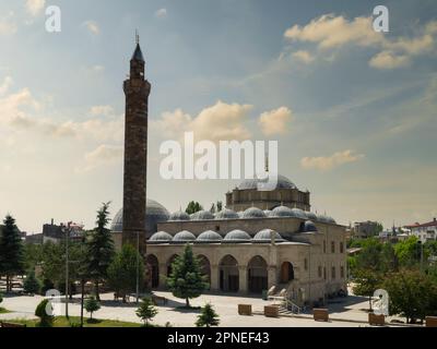 Kars, Turchia. 23 giugno, 2021. Evliya Moschea. Sultano III. Fu costruito durante il regno di Murad. Foto Stock