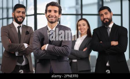 Insegnante aziendale, mentore, allenatore e gruppo di stagisti, studenti business ritratto Foto Stock