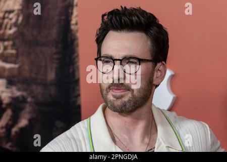 Chris Evans partecipa alla prima di Apple TV+ Original Films 'Ghospit' all'AMC Lincoln Square di New York il 18 aprile 2023 Foto Stock