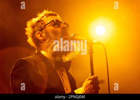 Milano, Italia. 18th Apr, 2023. Eels suona dal vivo ad Alcatraz a Milano il 18 2023 aprile (Foto di Mairo Cinquetti/NurPhoto) Credit: NurPhoto SRL/Alamy Live News Foto Stock