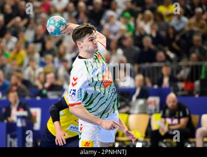 Kay SMITS (MD) action, final, Rhein-Neckar Loewen (RNL) vs SC Magdeburg (MD) 36:24 NS, il 16th aprile 2023 Handball DHB Cup Final Four 2023, dal 15th aprile al 16th aprile 2023 a Koeln/Germania. Foto Stock