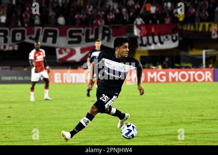 Cristian Tarragona di Gimnasia durante la partita Independiente Santa Fe V Gimnasia durante la partita di gruppo CONMEBOL Libertadores, il 18 aprile 2023. Foto di: Cristian Bayona/Long Visual Press Foto Stock