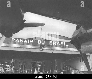 BRASILE. Rio de Janeiro. L'aeroporto di Aéroport 1951 vecchia stampa immagine vintage Foto Stock