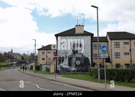 Il murale del bombardiere a benzina su Lecky Road a Derry Foto Stock