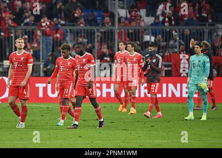 Monaco, Germania. 19th Apr, 2023. Partenza del giocatore Monaco, delusione, frustrata, delusa, frustrata, Deietted, Soccer Champions League/Quarterfinals FC Bayern Munich-Manchester City (ManCity) 1-1 il 19th aprile 2023, ALLIANZAREN A. Credit: dpa/Alamy Live News Foto Stock
