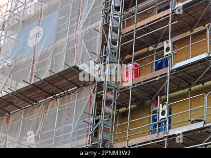 Torus social housing group, particolare di ristrutturazione a Kingsway House, Latchford, Warrington, Cheshire, Inghilterra, REGNO UNITO, WA4 1QT Foto Stock