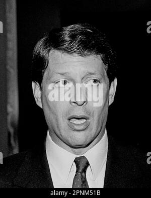 Al Gore al Forum dei leader democratici a San Francisco, California, 1987 Foto Stock