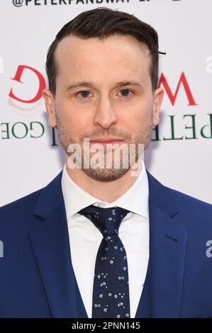 New York, Stati Uniti. 19th Apr, 2023. Stephen James Anthony partecipa alla serata di apertura di Broadway "Peter Pan Goes Wrong" all'Ethel Barrymore Theatre di New York, NY, il 19 aprile 2023. (Foto di Efren Landaos/Sipa USA) Credit: Sipa USA/Alamy Live News Foto Stock