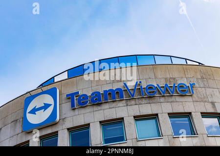 TeamViewer, software per la manutenzione remota, la condivisione dello schermo, la videoconferenza, il trasferimento di file e VPN, sede centrale della società con logo a Goeppingen Foto Stock