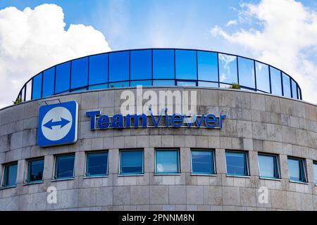 TeamViewer, software per la manutenzione remota, la condivisione dello schermo, la videoconferenza, il trasferimento di file e VPN, sede centrale della società con logo a Goeppingen Foto Stock