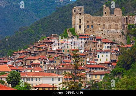 Dolceacqua, Liguria, Riviera Italiana, Provincia di Imperia, Italia Foto Stock