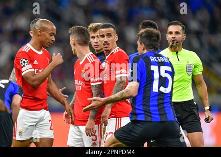 Milano, Italia. 19th Apr, 2023. Chiquinho (22) di Benfica visto durante la partita della UEFA Champions League tra Inter e Benfica a Giuseppe Meazza a Milano. (Photo Credit: Gonzales Photo/Alamy Live News Foto Stock