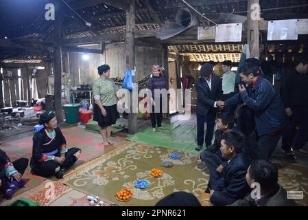 Matrimonio di Giay etnico inMeo Vac. Ha Giang, Vietnam Foto Stock