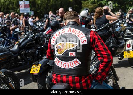 Hells Angels si incontrano alla stazione di servizio, West Sussex Chapter Belgium Foto Stock