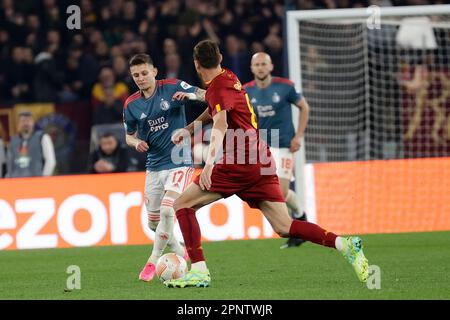 Roma, Italia. 20th Apr, 2023. Stadio Olimpico, Roma, Italia, 20 aprile 2023, Sebastian Szymanski di Feyenoord durante le finali trimestrali - Roma vs Feyenoord - calcio Europa League Match Credit: Live Media Publishing Group/Alamy Live News Foto Stock