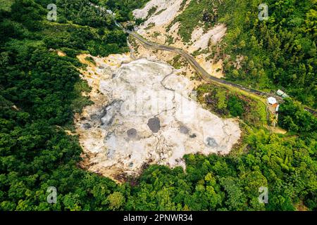 Soufriere, St. Il vulcano Drive-in di Lucia Foto Stock