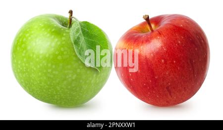 Mele isolate. Due frutti di mela verde e rosso isolati su fondo bianco, con percorso di ritaglio Foto Stock