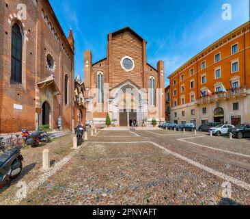 Splendida vista sulla Basilica di Santa Anastasia chiesa cattolica di ordine domenicano in Piazza Santa Anastasia a Verona. Località: Verona, Veneto Foto Stock