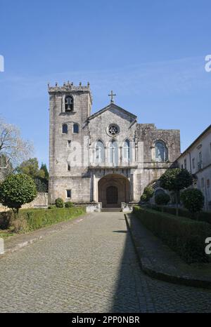 Areias de Vilar, Portogallo - 15 marzo 2023: Chiesa di San Salvador de Vilar de Frades o Igreja de Vilar de Frades o Igreja do Mosteiro dos Loios Foto Stock