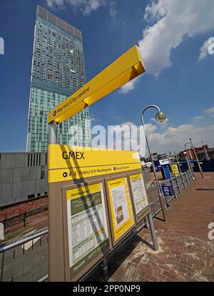 Piattaforma del tram GMEX Metrolink Manchester, ora Deansgate Castlefield, centro di Manchester, Inghilterra, Regno Unito, M3 4LG Foto Stock