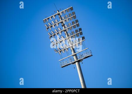 Lo stadio del cricket illumina i pali di Delhi, India, le luci dello stadio del cricket. Foto Stock