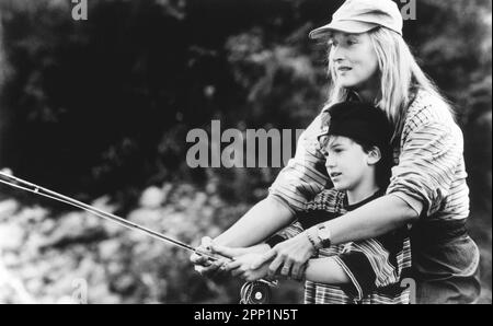 Meryl Streep, Joseph Mazzello, on-set of the Film, 'The River Wild', Universal Pictures, 1994 Foto Stock