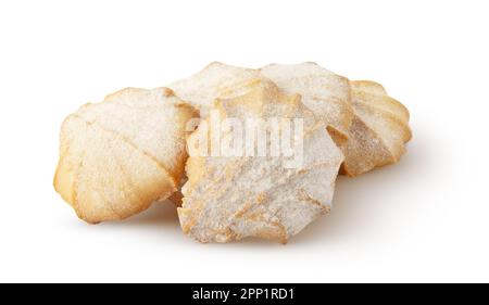 Biscotti freschi. Mazzo di biscotti con zucchero a velo isolato su fondo bianco con percorso di taglio Foto Stock