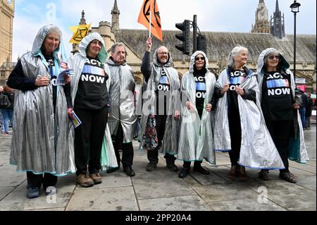 Londra, Regno Unito. 'The Big One' - un'azione di quattro giorni dal 21st al 24th aprile, dove persone dalla ribellione di estinzione e vari gruppi ambientali si riuniscono in tutto Westminster a sostegno del pianeta. Credit: michael melia/Alamy Live News Foto Stock