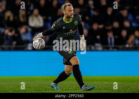 Doetinchem, Paesi Bassi. 21st Apr, 2023. DOETINCHEM, PAESI BASSI - 21 APRILE: Portiere Sonny Stevens di ADO Den Haag durante la partita olandese Keukenkampioendivie tra De Graafschap e ADO Den Haag a De Vijverberg il 21 aprile 2023 a Doetinchem, Paesi Bassi (Foto di Marcel ter Bals/Orange Pictures) Credit: Orange Pics BV/Alamy Live News Foto Stock