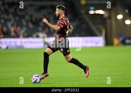 21st aprile 2023; CommBank Stadium, Sydney, NSW, Australia: A-League Football, Western Sydney Wanderers contro Wellington Phoenix; Brandon Borrello di Western Sydney Wanderers corre con la palla Foto Stock