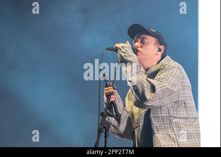 Londra, Regno Unito. 21st Apr, 2023. Tommy o'Dell del DMA's suona sul palco all'OVO Arena Wembley. Credit: John Barry/Alamy Live News Foto Stock