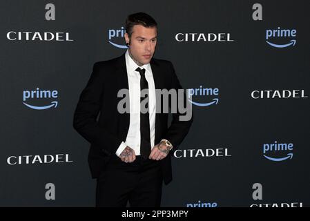 Roma, Italia. 21st Apr, 2023. Fedez partecipa alla prima serie televisiva della Cittadella a Roma. (Foto di Vincenzo Nuzzolese/SOPA Images/Sipa USA) Credit: Sipa USA/Alamy Live News Foto Stock