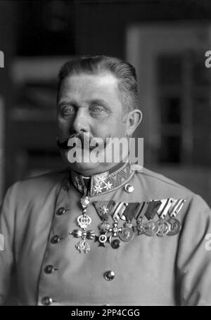 Ritratto di Franz Ferdinand, Arciduca d'Austria-Este (1863-1914) in uniforme. circa 1914 Foto Stock